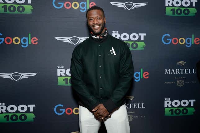 Aldis Hodge nimmt am 5. Dezember 2024 an der Root 100 2024-Gala im Apollo Theater in New York City teil.