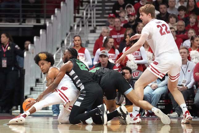 No. 24 Wisconsin Overwhelms Chicago State