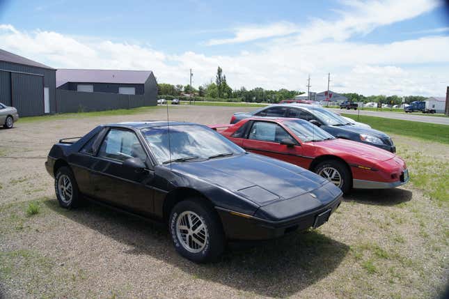 Image for article titled These Are Your Favorite Cars for Having Fun in the Snow