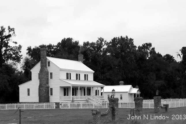 Image for article titled From Nottoway To Monticello,15 Slave Plantations With Brutal Backstories