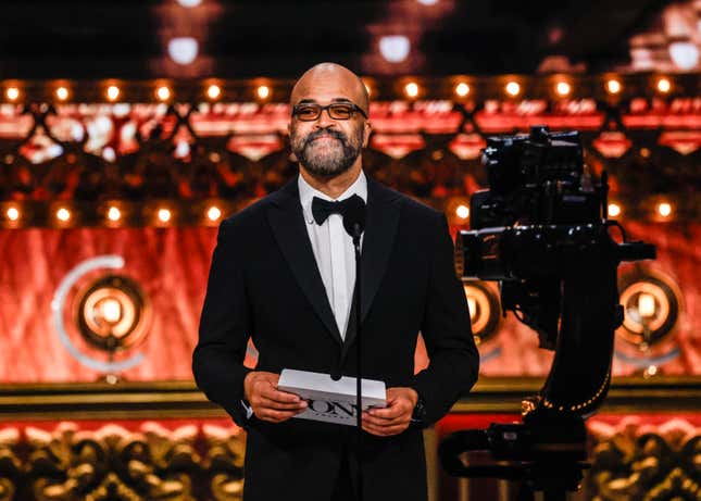 Jeffrey Wright moderiert die 77. jährlichen Tony Awards, live aus dem David H. Koch Theater im Lincoln Center for the Performing Arts in New York City, Sonntag, 16. Juni.