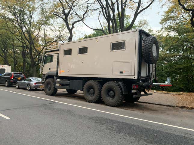Image for article titled This Go-Anywhere Machine Is The Big MAN On Campus In Morningside Heights