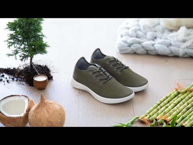 BauBax's Lightweight Travel Shoes Come In a Bunch of Different Styles