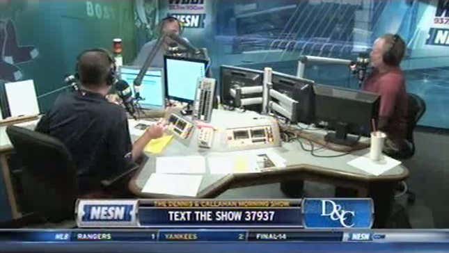 Idiot's Apology To Erin Andrews: "15 Lbs. Heavier, She'd Be A Waitress"