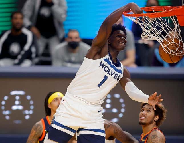 Stop trying to make Nerds vs. Fun happen in the NBA, too