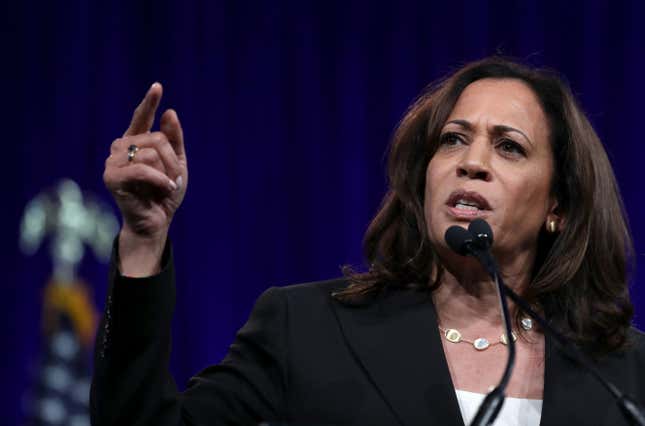 Image for article titled Kamala Harris Takes Twitter to Task Over Trump Tweets: &#39;We Need a Civil Society, Not Civil War&#39;