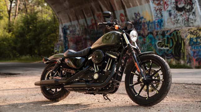 Harley-Davidson Iron 883, may or may not be one of the motorcycles given away by Wilkins.