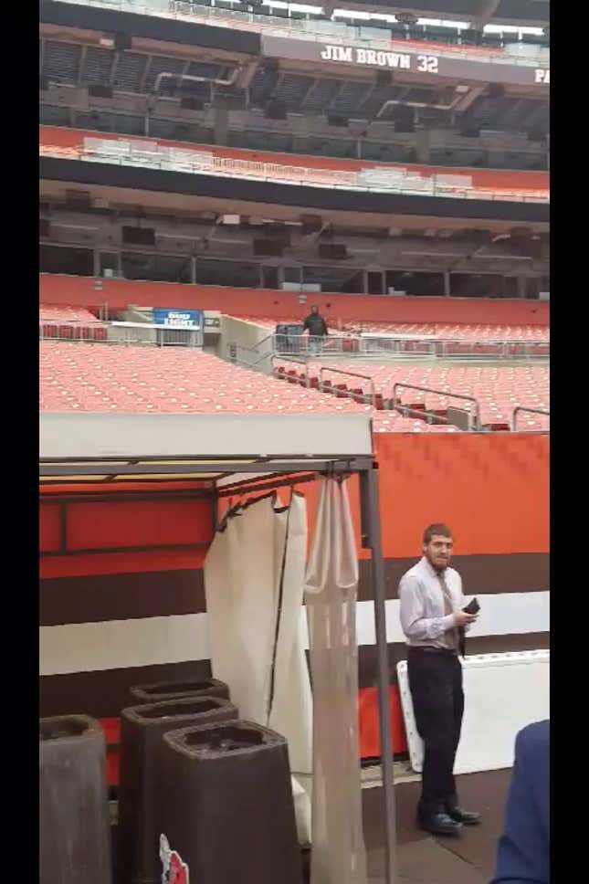 Browns Charge Job-Seekers Up To $105 To Enter Useless "Career Fair"<em></em>