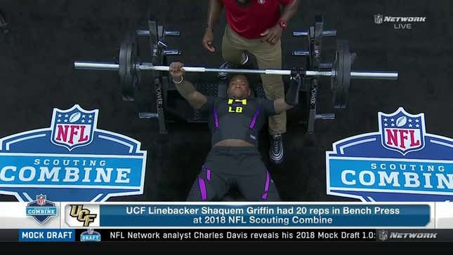 One-Handed Linebacker Shaquem Griffin Has No Problem With The Bench Press<em></em>