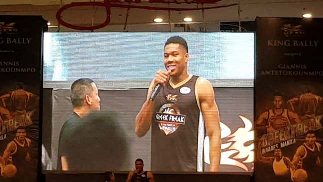 Giannis Antetokounmpo Gently Defends Kevin Durant's OKC Departure