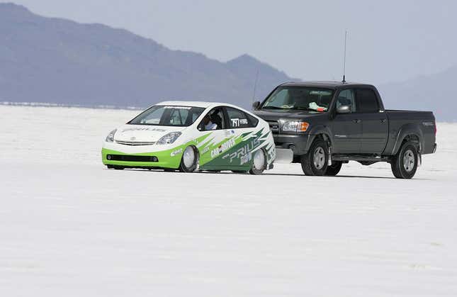 XW20 Toyota Prius Bonneville racer getting pushed at the start