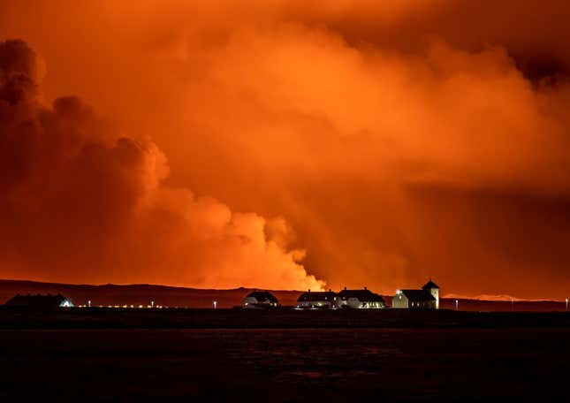 Image for article titled See the Breathtaking Power of Iceland&#39;s Volcanic Eruption