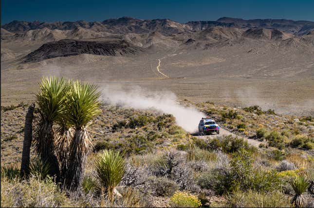 Image for article titled Not Every Rebelle Rally Competitor Goes It Alone