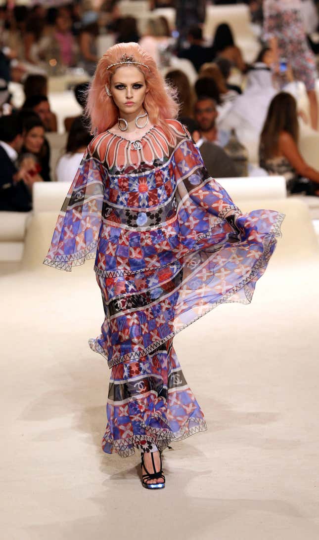 Chanel’s Resort 2015 collection combined sharia-friendly layers and a ...