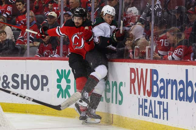 Jack Hughes' two goals lead Devils to 4-3 win over Red Wings in season  opener