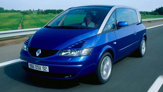 A blue Renault Avantime.