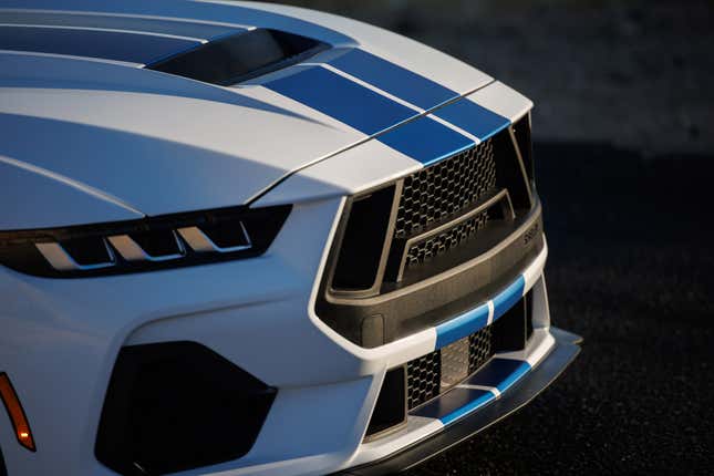 Image for article titled Shelby Mustang GT350 And GT350R Return With Up To 830 Supercharged Horsepower