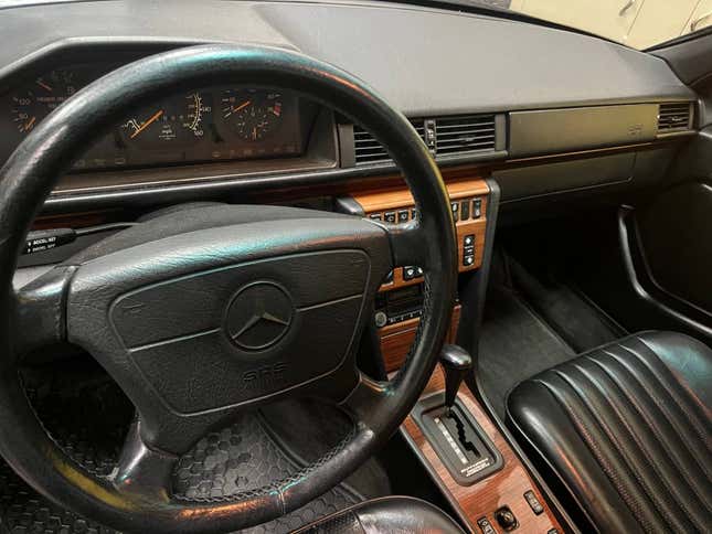 Image for article titled At $9,999, Is This 1995 Mercedes E320 A Shrewd Investment?
