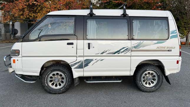 Image for article titled Mitsubishi Delica, Honda Elite, Chevy HRR Panel: The Dopest Cars I Found for Sale Online