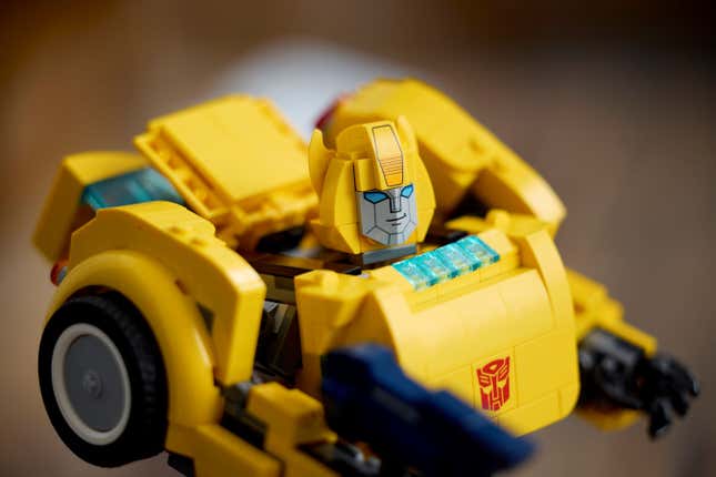 Image for article titled Lego&#39;s Next Transformers Set Brings Bumblebee to the Party
