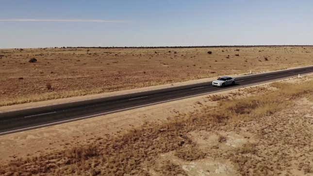 Image for article titled French Fry Oil-Powered Fast Charger Makes It Possible For EVs To Cross Australia&#39;s Vast Emptiness