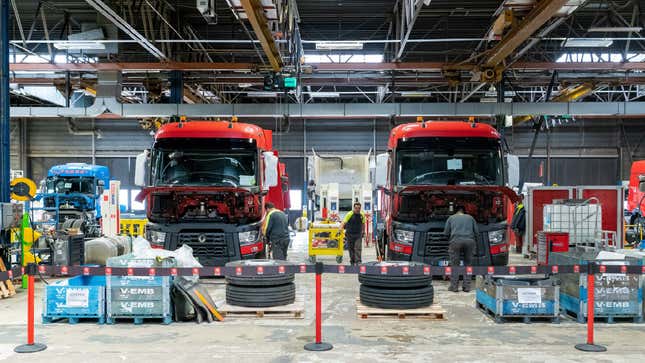 Renault Trucks’ Dissassembly Plant or Used Parts Factory will be located in Lyon–Vénissieux, France.