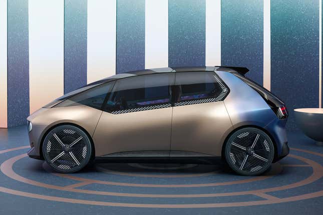 2021 BMW i Vision Circular concept side profile view