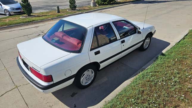 Image for article titled At $2,500, Is This 1993 Chevy Corsica A Boring Bargain?