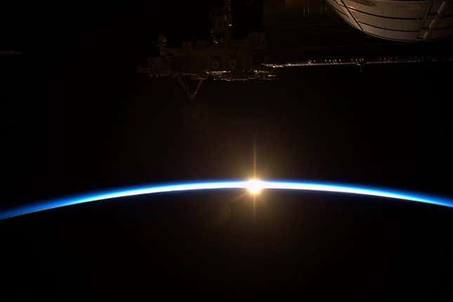 Image for article titled Beautiful new photos by NASA astronaut Scott Kelly make the Earth look strangely alien