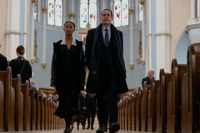 Image for article titled Netflix&#39;s The Fall of the House of Usher Offers a Spooky First Look