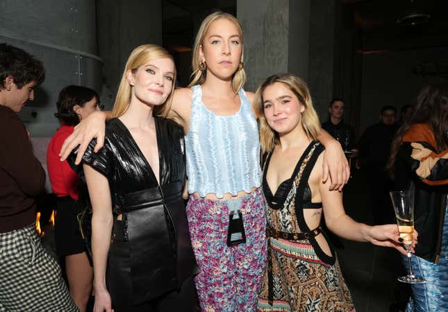 Haim Wore Louis Vuitton To The 2022 Glamour Women Of The Year Awards