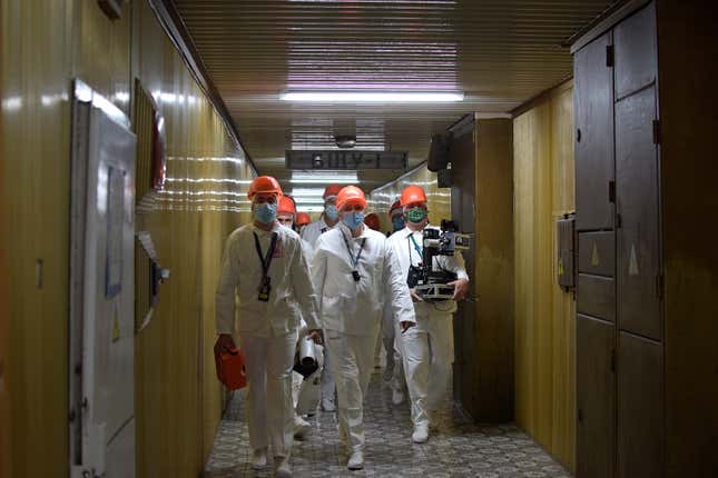 Bristol and ISPNPP researchers, led by Professor Tom Scott and Dr Maxim Saveliev, walk down the infamous ‘Golden Corridor’, which links Unit 4 with the other reactors at the Chernobyl Nuclear Power Plant.