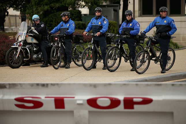 Image for article titled You’re Not a Hero, You’re Just a Maskhole: Capitol Police Will Arrest Visitors and Aides Who Don’t Wear Masks