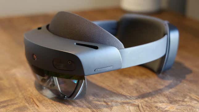 Microsoft May Scrap HoloLens 3 as Metaverse Hype Hits Fever Pitch