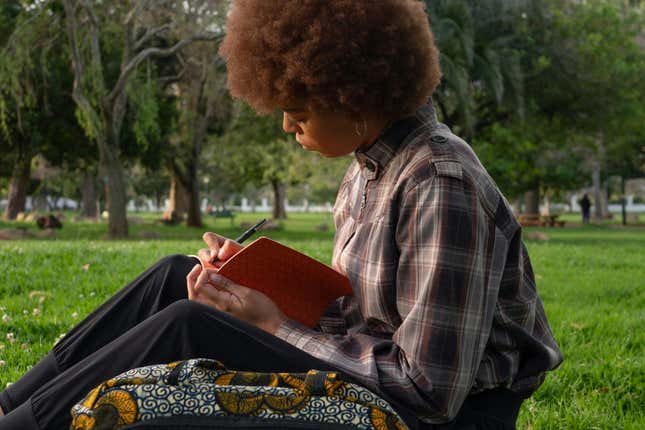 Image for article titled On This National Day of Rest For Black Women, Here's 5 Things You Could Do To Decompress