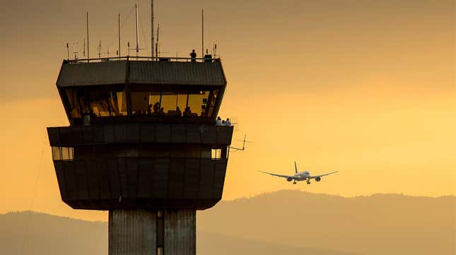 Image for article titled Air Traffic Controllers&#39; Are Dangling By Thread