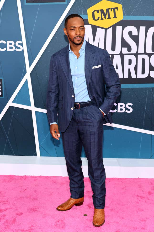 Image for article titled CMT Music Awards 2022: The Best and Worst Looks