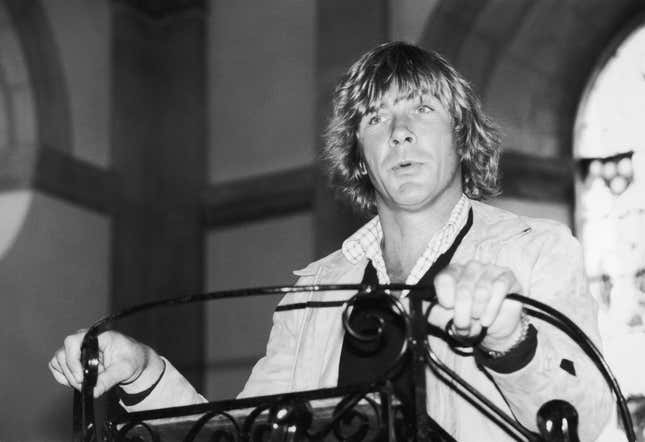 James Hunt chats about sportsmanship at the church of St. Lawrence Jewry in London, 1981.