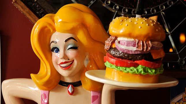Image for article titled Drive-thru at this Chicago hamburger joint is a real drag