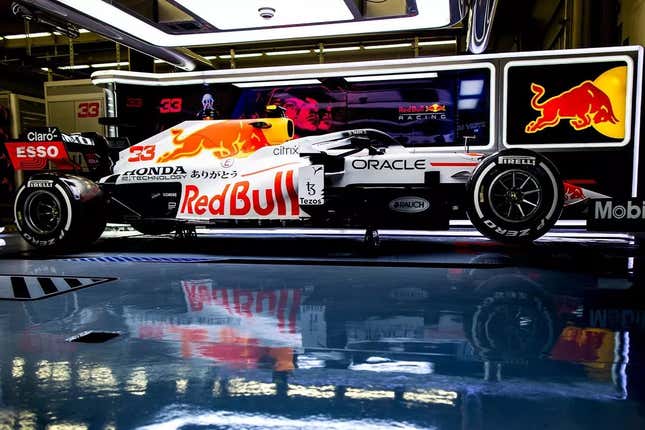 Image for article titled Red Bull Bids Honda A Fond Farewell With Special White Livery