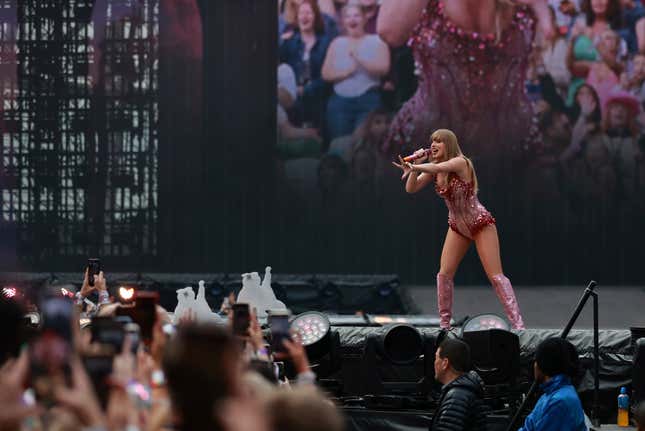 Image de l'article intitulé Southwest ajoute des vols pour aider les Swifties à se rendre à Eras Tour