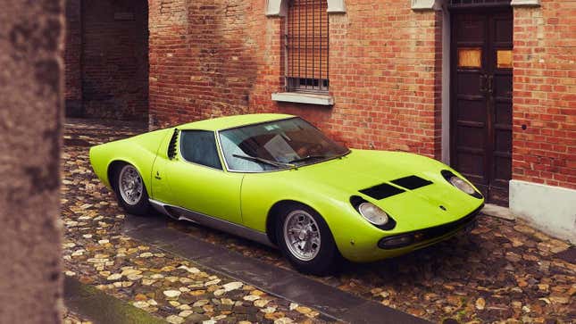 Front 3/4 view of a lime green Lamborghini Miura