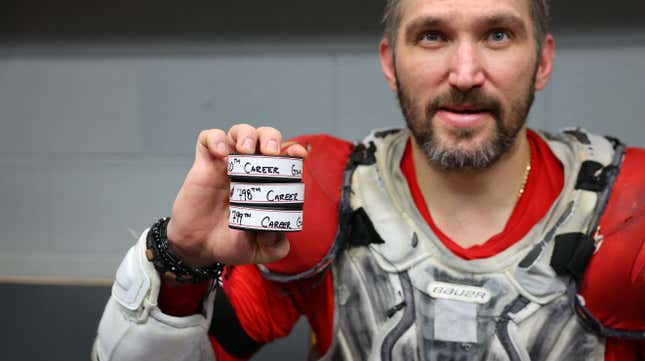 Washington Capitals Alex Ovechkin Scores 800th Goal On Hat Trick