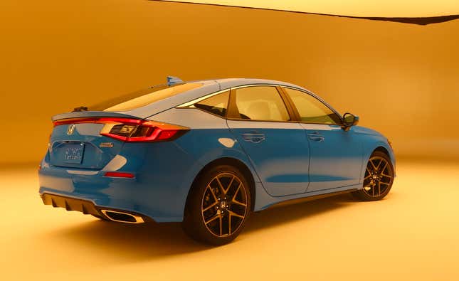 Image for article titled This Is The 2022 Honda Civic Hatchback And Yes It Comes With A Stick Shift