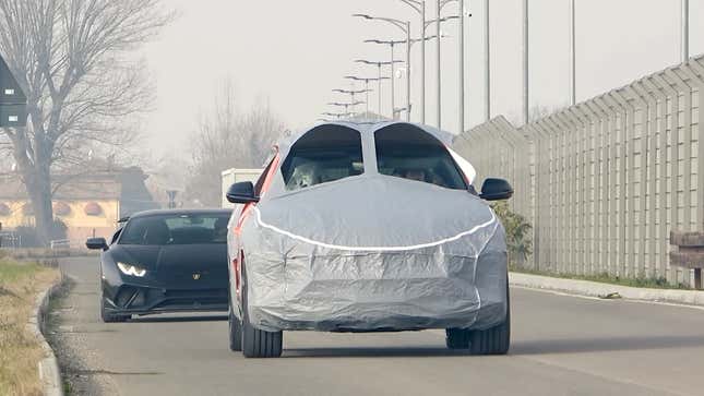 Image for article titled This Grinning Hybrid Lamborghini Urus Prototype Isn&#39;t Plotting Anything Sinister, We Promise