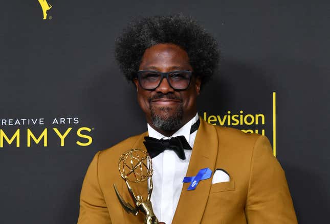  W. Kamau Bell pose in the press room during the 2019 Creative Arts Emmy Awards on September 14, 2019 in Los Angeles, California.