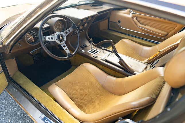 Interior of the brown Lamborghini Miura P400 S