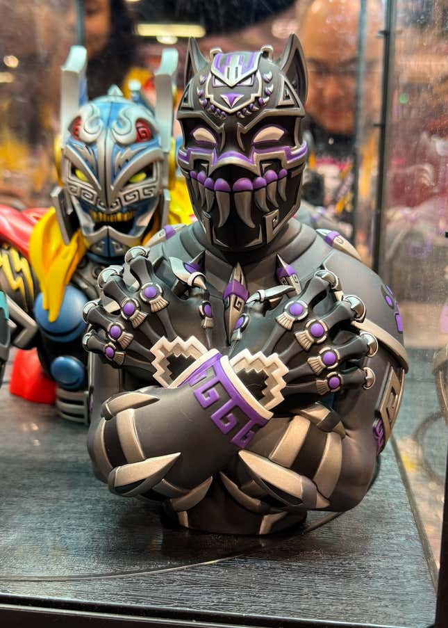 Image for article titled The Amazing Art and Toys We Loved at DesignerCon 2023