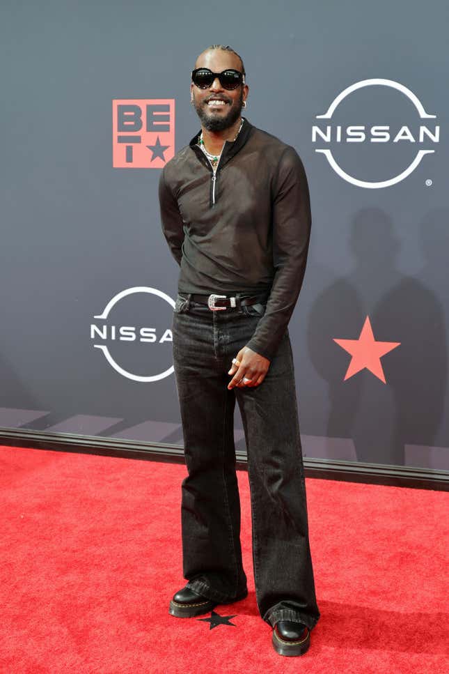 Image for article titled BET Awards 2022: Red Carpet Looks