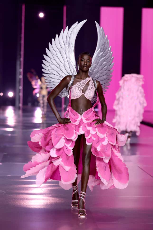 Image for article titled Black Stars’ Best Looks at the 2024 Victoria’s Secret Fashion Show